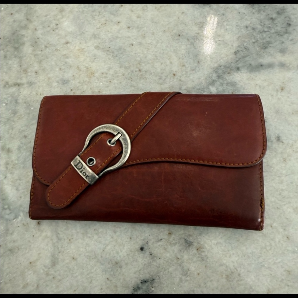 Dior wallet